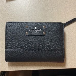Kate Spade Black Bay Street Tellie
